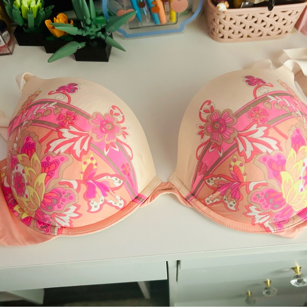 Victoria secret bra